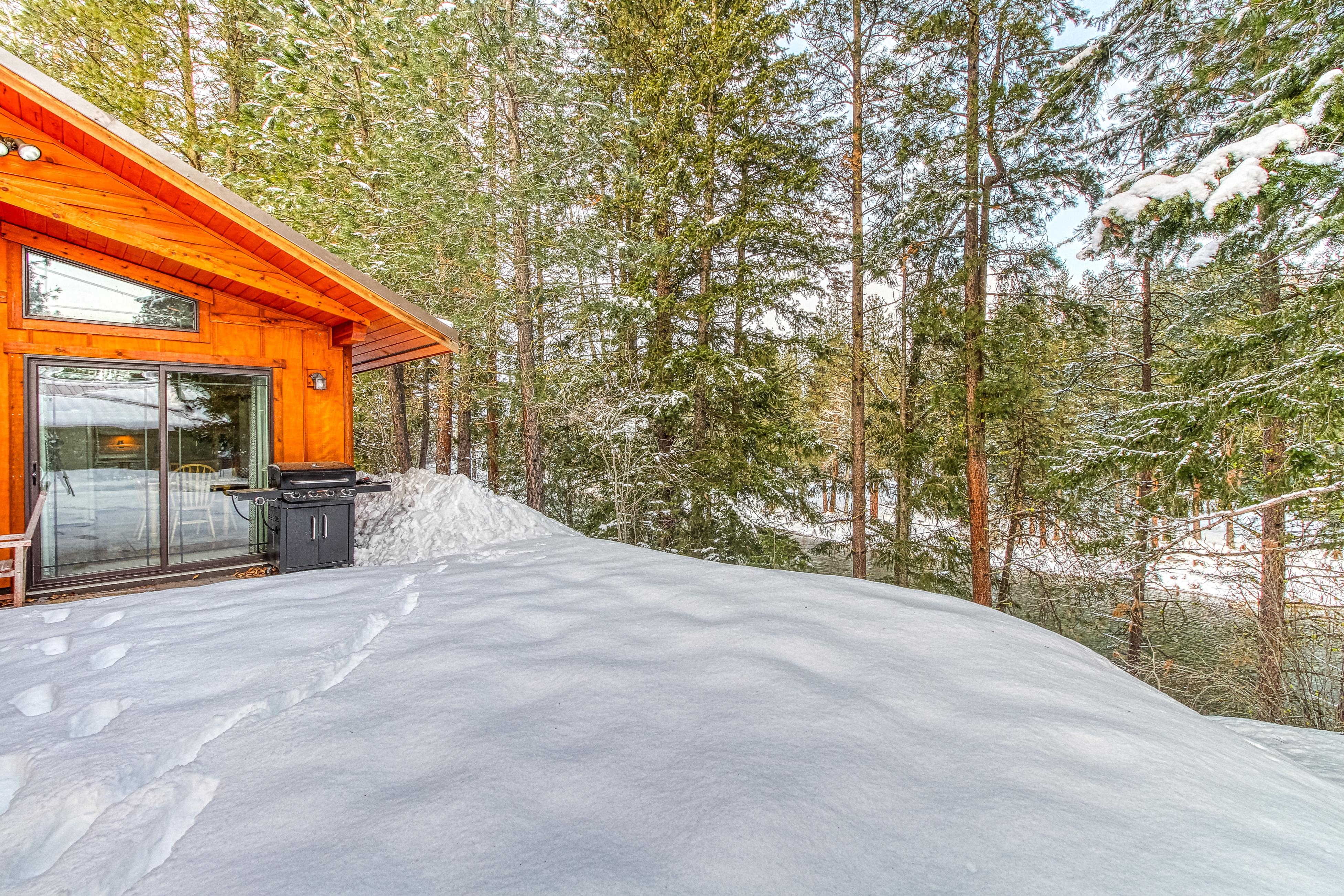 Property Image 1 - River Song Cabin