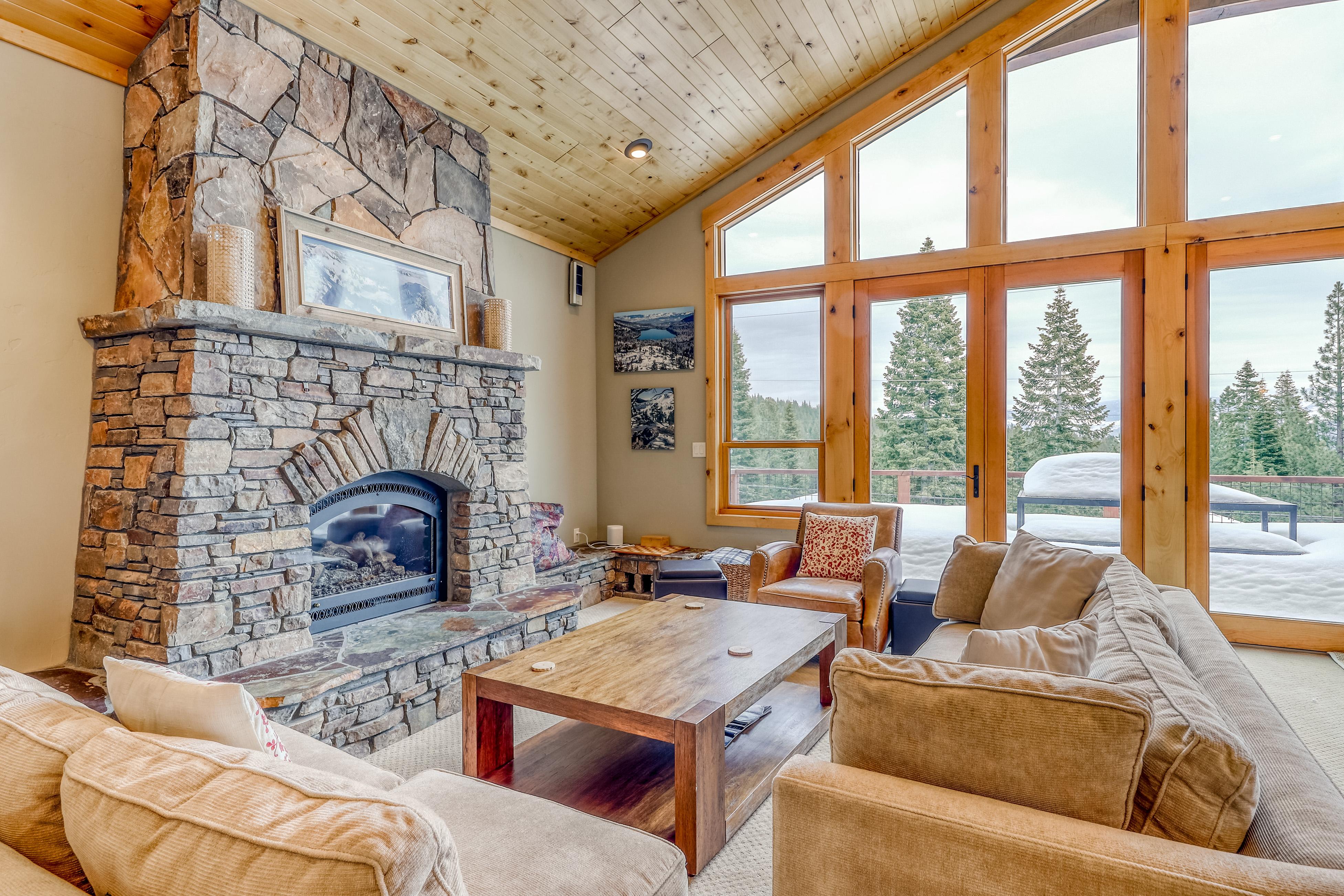 Property Image 2 - Extraordinary Tahoe-Donner Modern Mountain Home