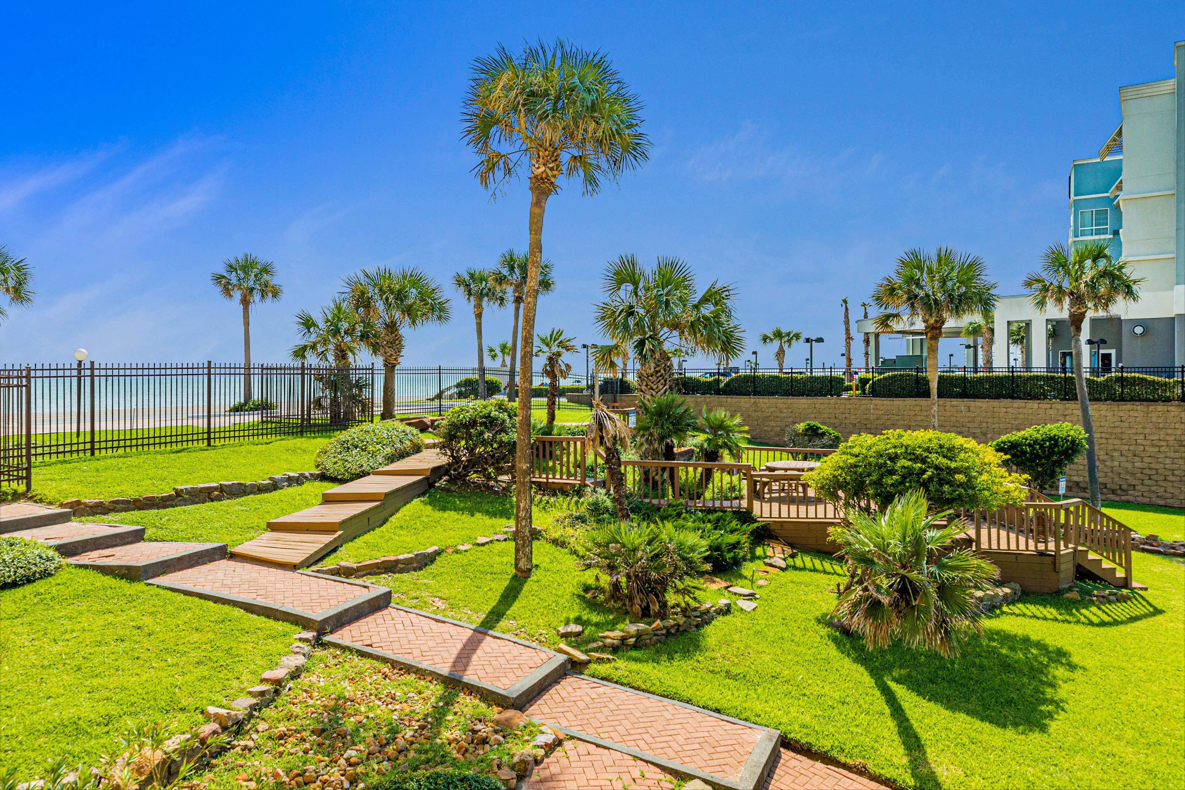 Maravilla Condos - Lonestar Oceanview Villa 1