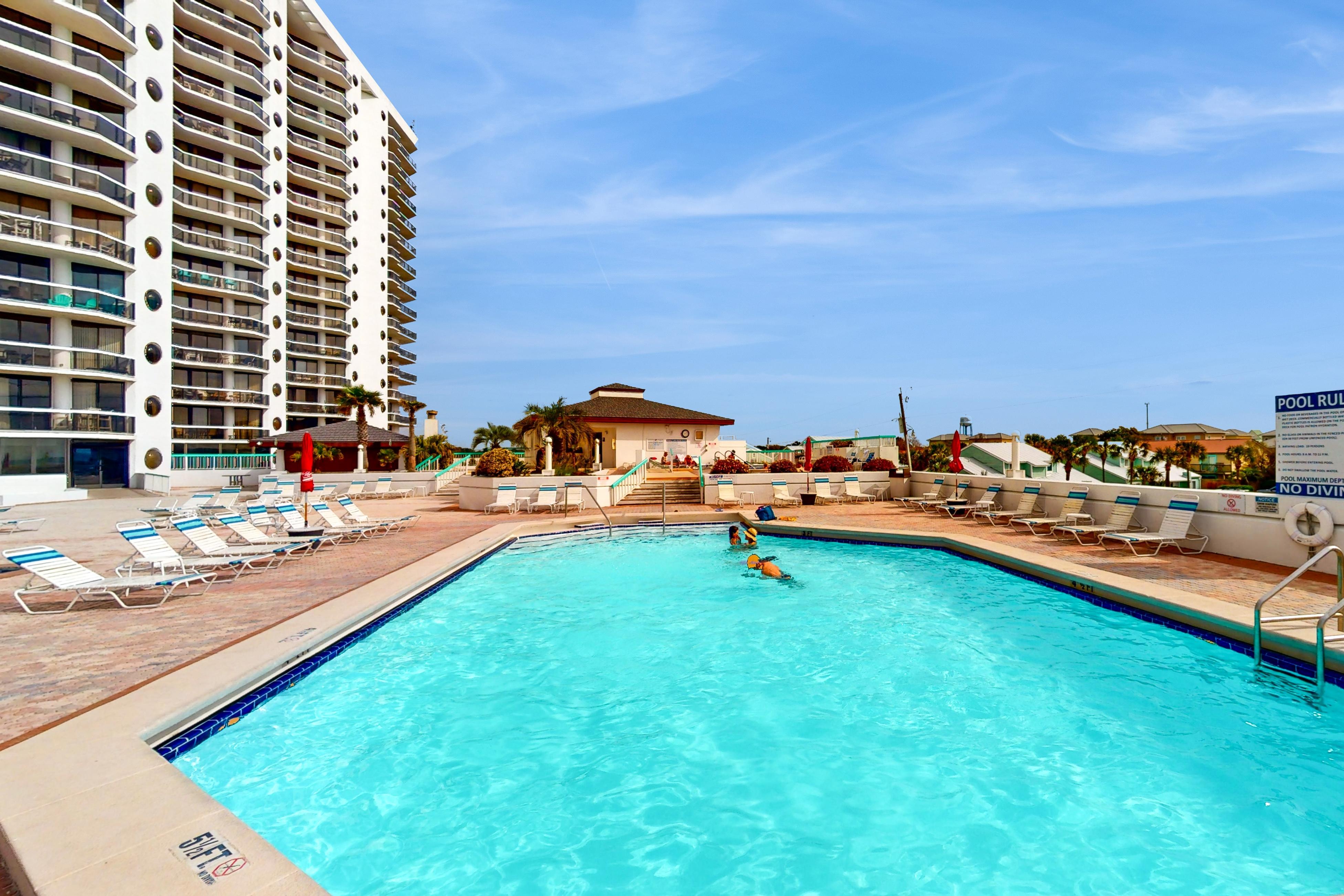 Property Image 2 - Surfside Resort 1401