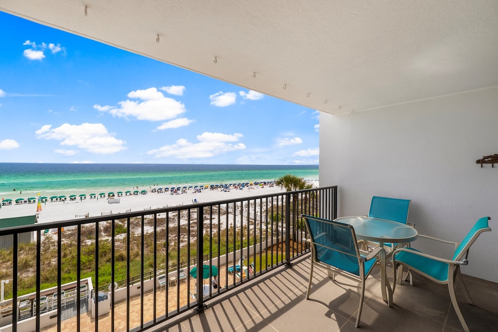 Emerald Towers Beach Resort Rental 404