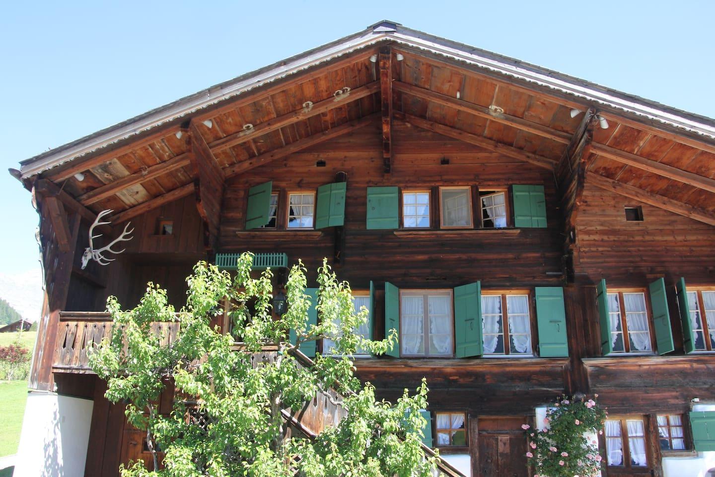 Property Image 2 - Tranquility Chalet with Great View across the Mountains