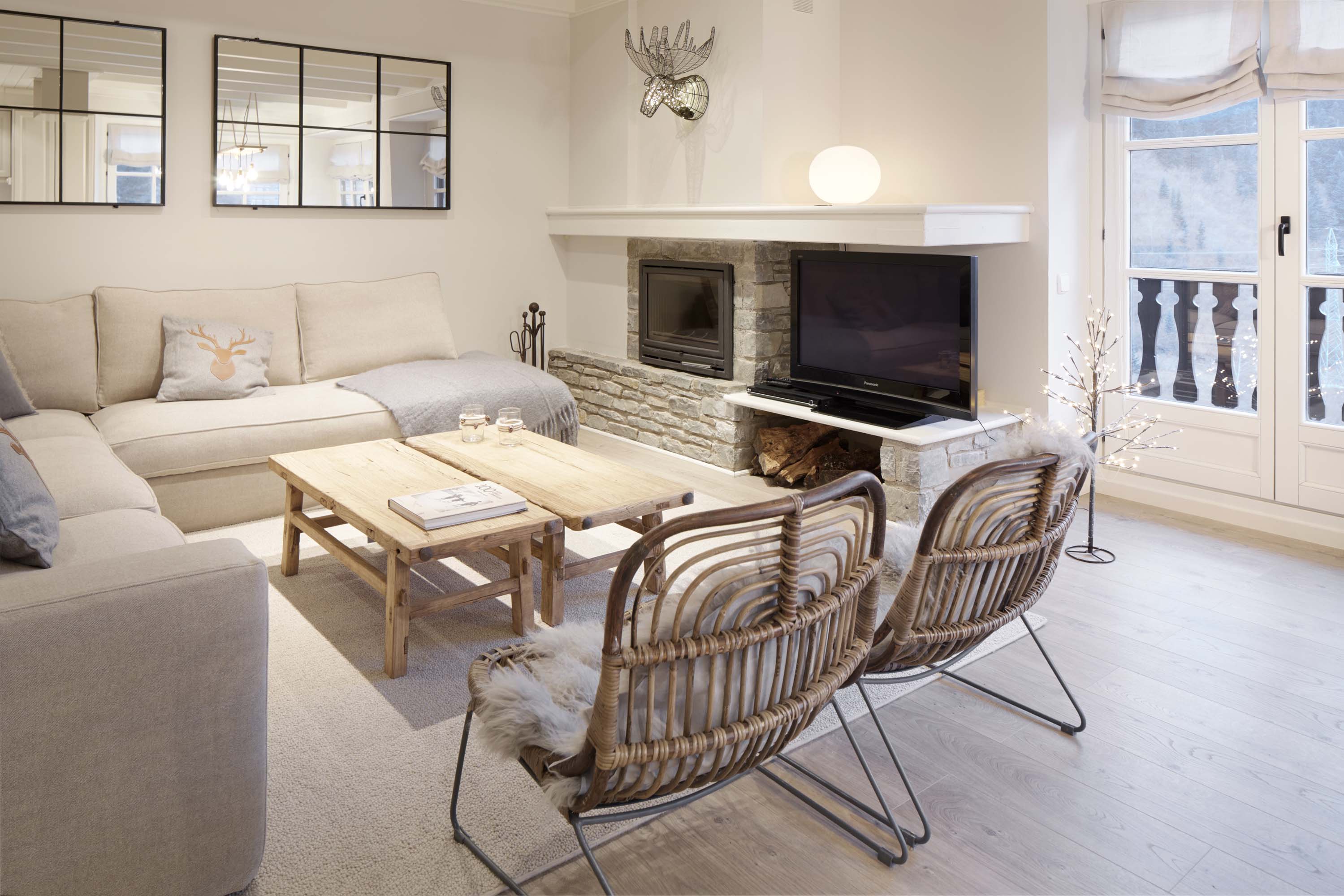 Property Image 2 - Marvellous Wood Apartment with Elegant Interior