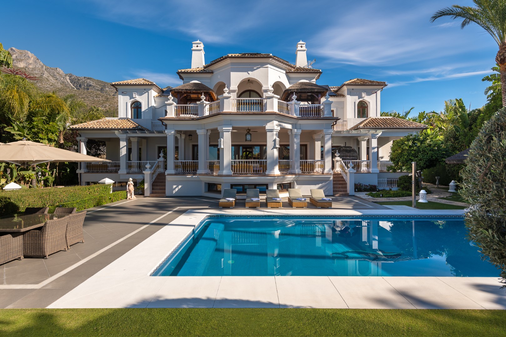 Property Image 1 - Palatial villa with indoor spa and heated pool