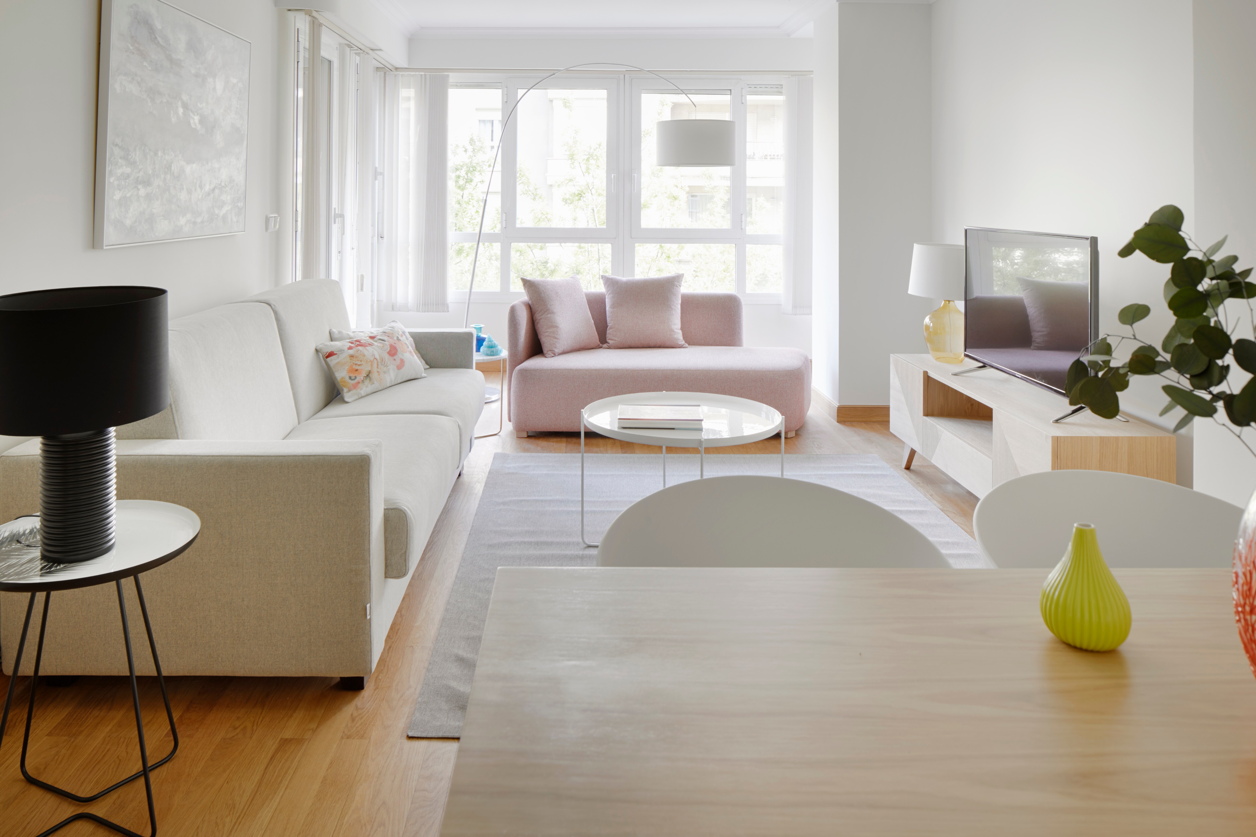 Property Image 1 - Radiant Apartment with Balcony next to the Beach