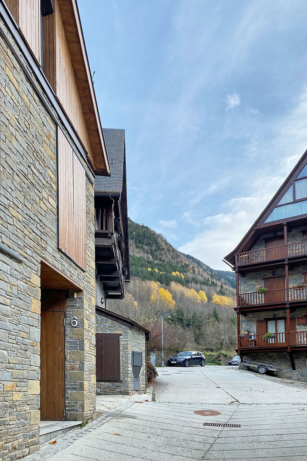 Baqueira Cozy Two Level Apartment Full of Natural Light Baqueira Cozy Two Level Apartment Full of Natural Light