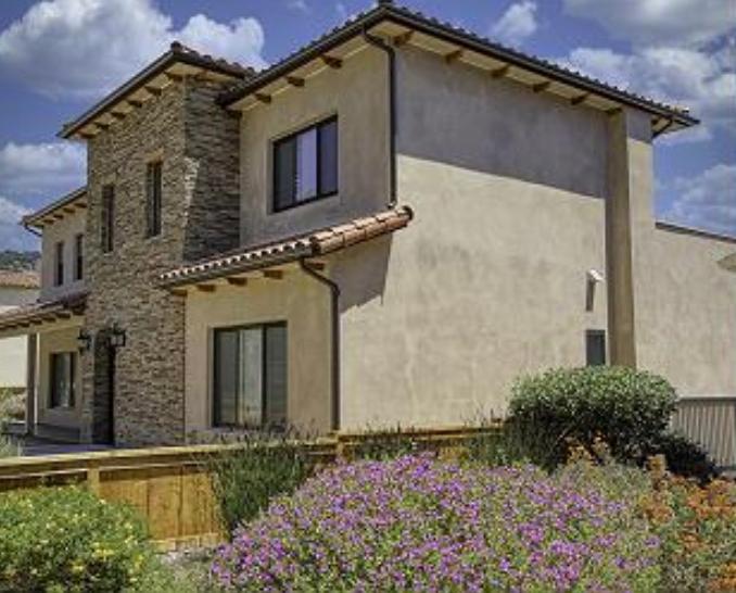 Casa Alina, a twin home, presents seven bedrooms, five full bathrooms, and two half-baths.

You can access Casa Alina via Avila Beach Drive or through a gated, private entrance on Beach Colony Lane.