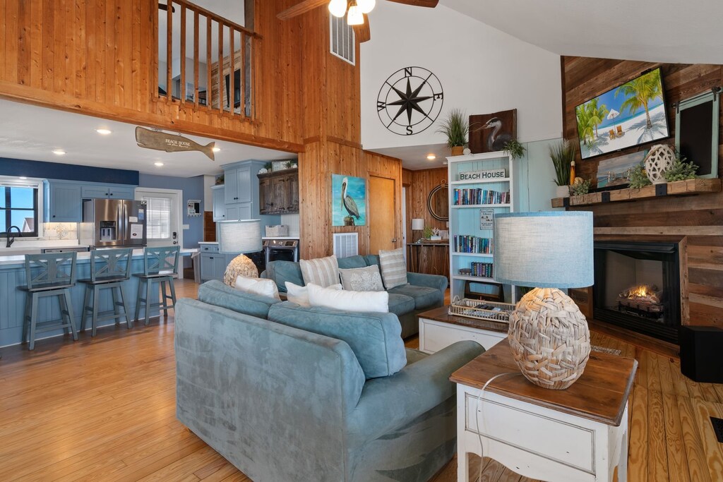 Relax in the spacious Living Area with a fireplace!