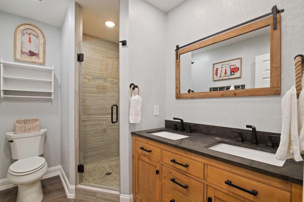 The Full Bathroom keeps everyone comfortable without having to share space.