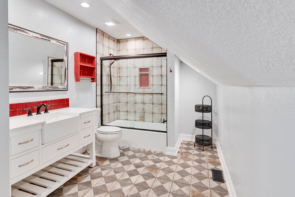 A separate bathroom keeps everyone comfortable!