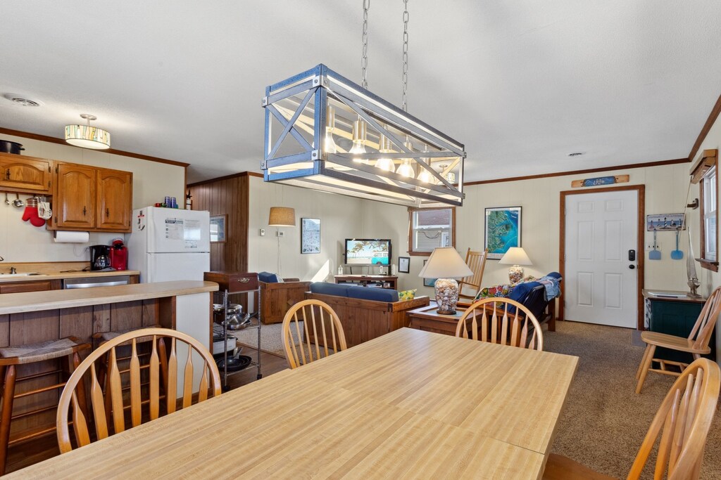 Eat together in the beautiful Dining Area after a day at the beach.