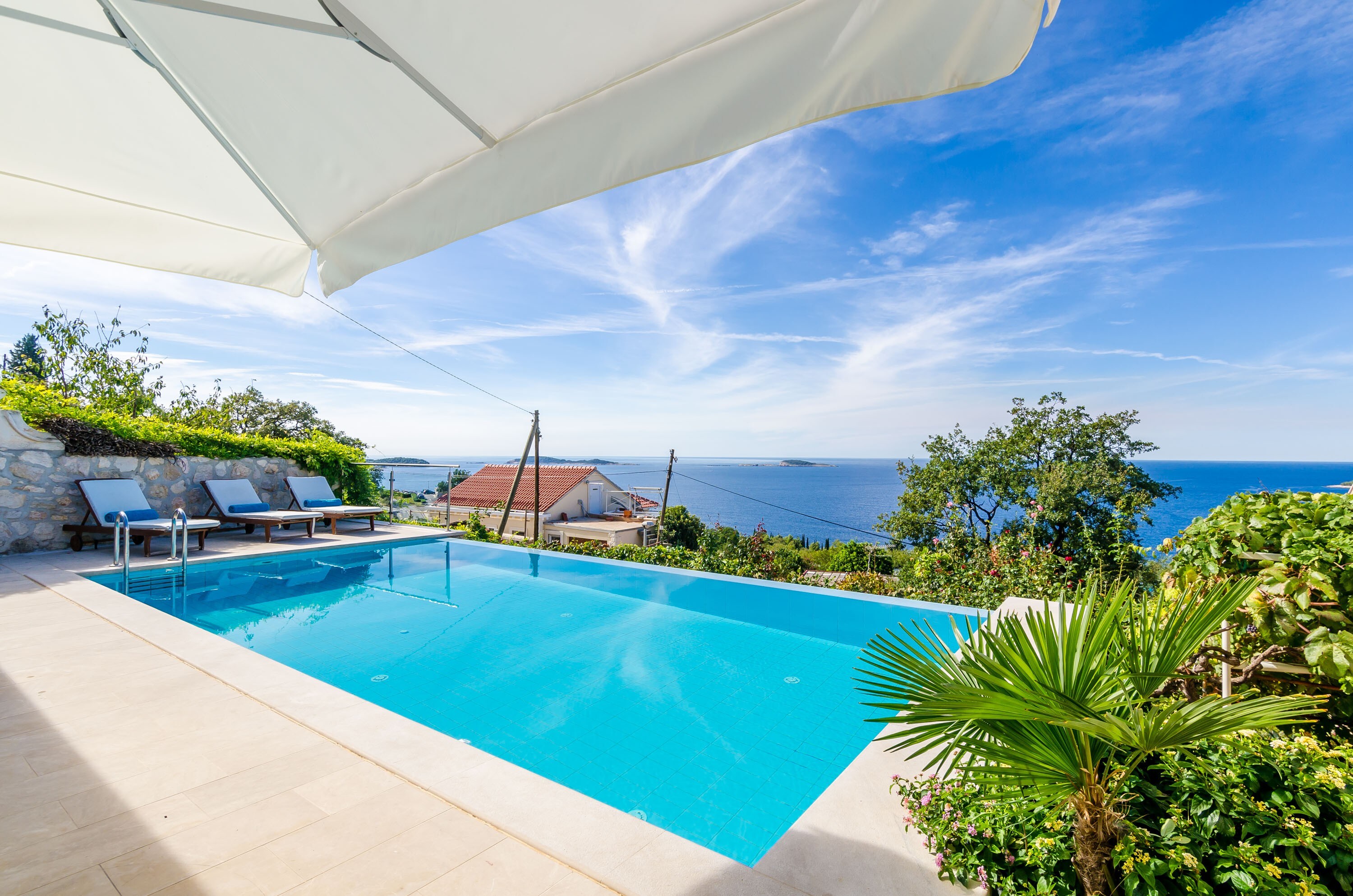 Property Image 1 - Idyllic Villa with Private Pool and Sea View