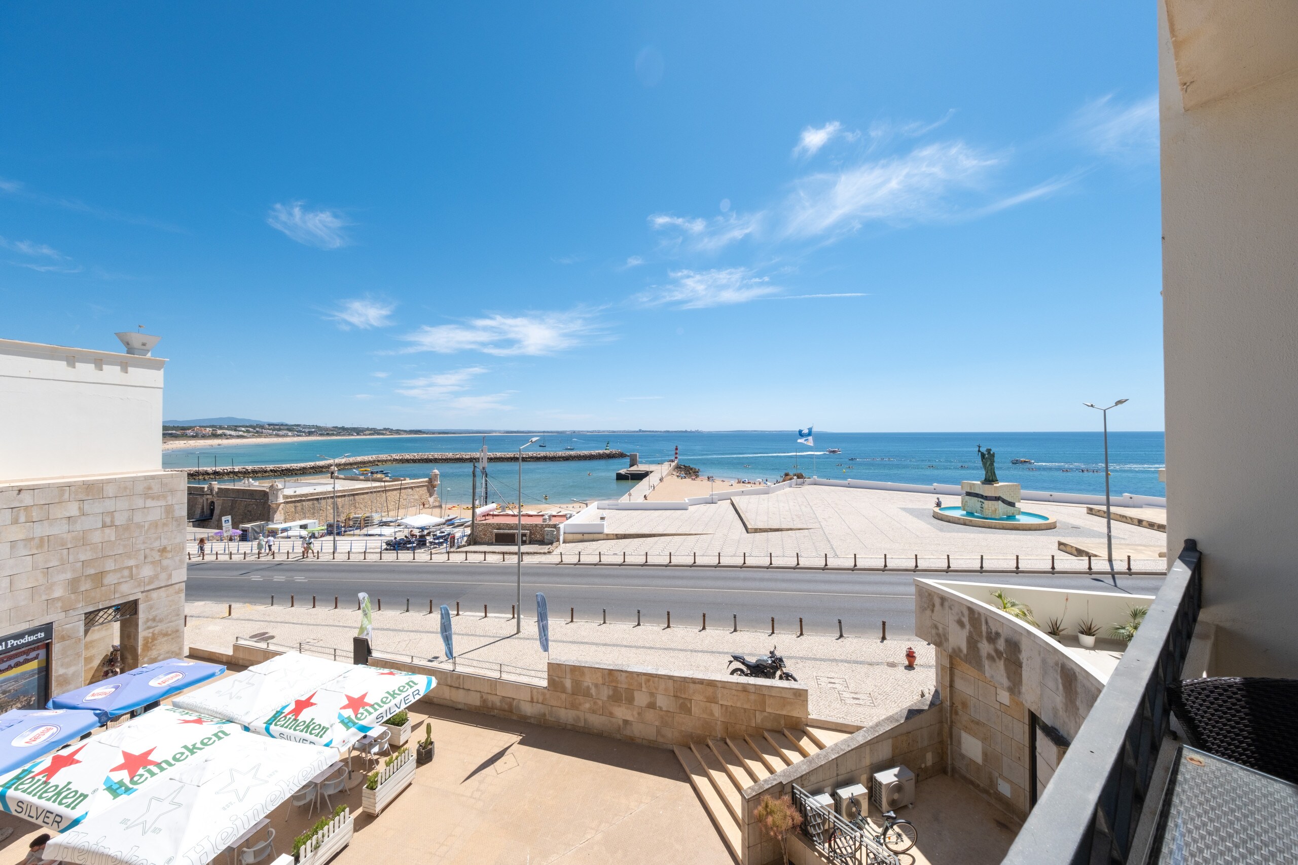 Property Image 2 - Cozy Modern Apartment with Spectacular Sea View