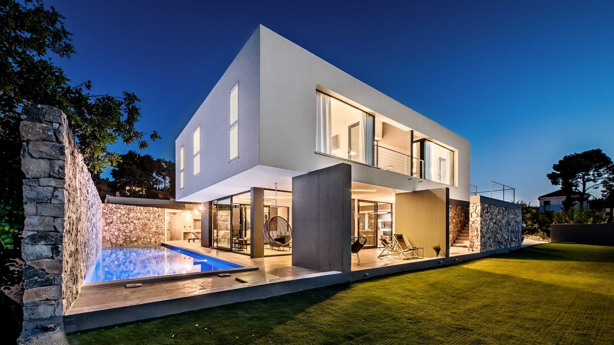 Property Image 1 - Contemporary Glass Villa with Private Pool and Parking