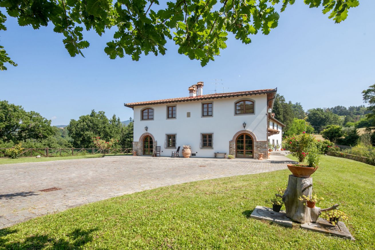 Property Image 1 - Exclusive Idyllic Villa near the International Circuit