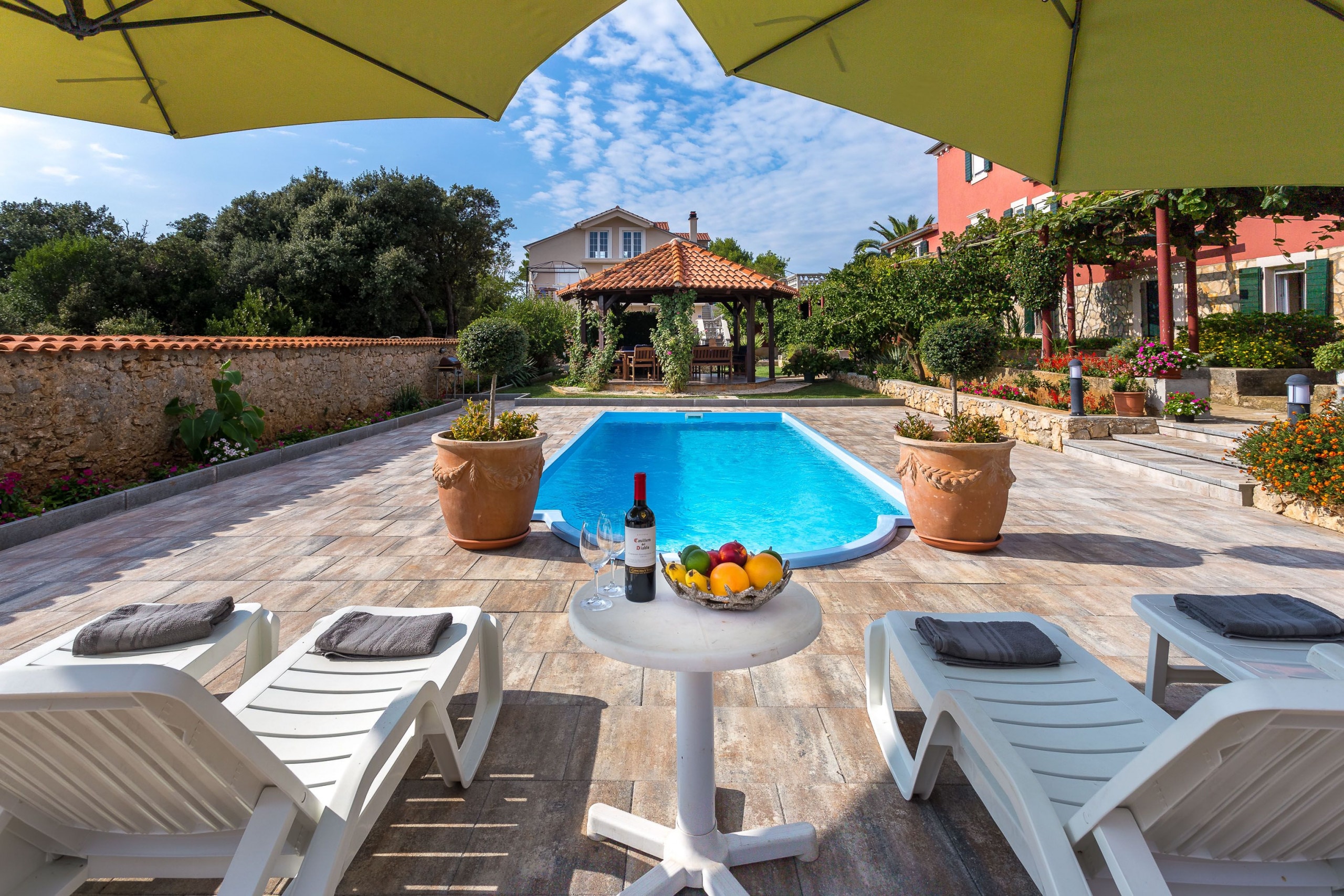 Property Image 2 - Wonderful Historic Villa with Pool and Charming Garden
