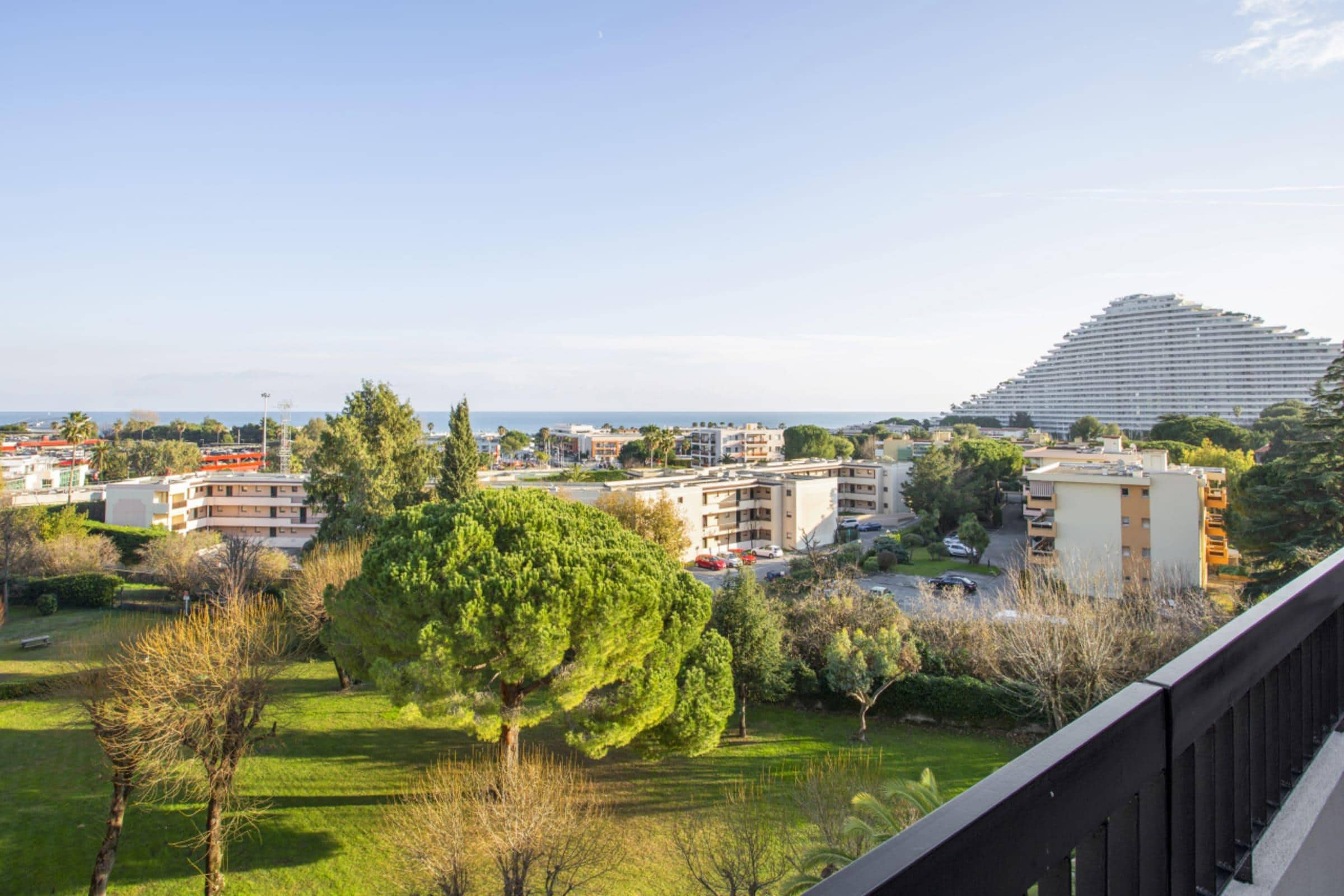 Property Image 1 - Two bedroom flat with terrace and parking in Villeneuve-Loubet