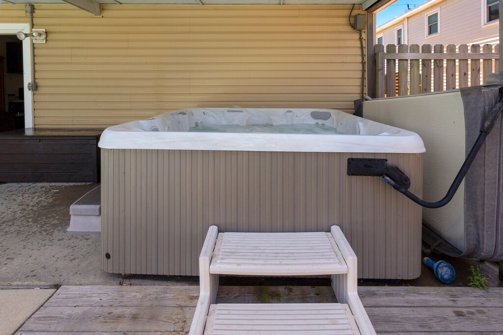 Relax in the bubbly Hot Tub!