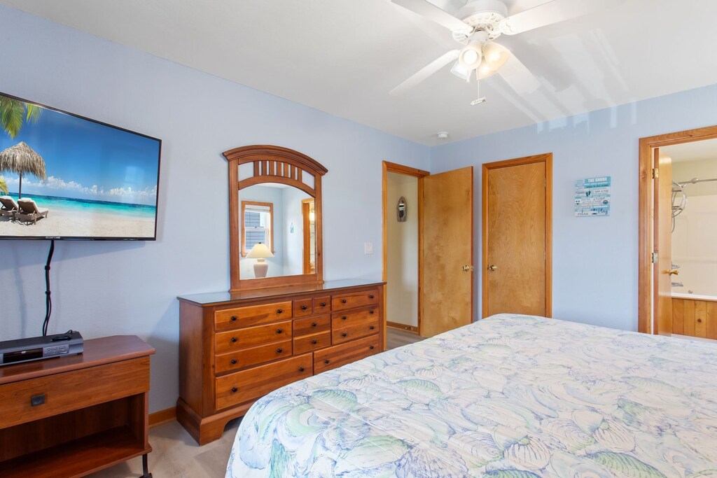 The King Master Bedroom is the perfect retreat at the end of the day.