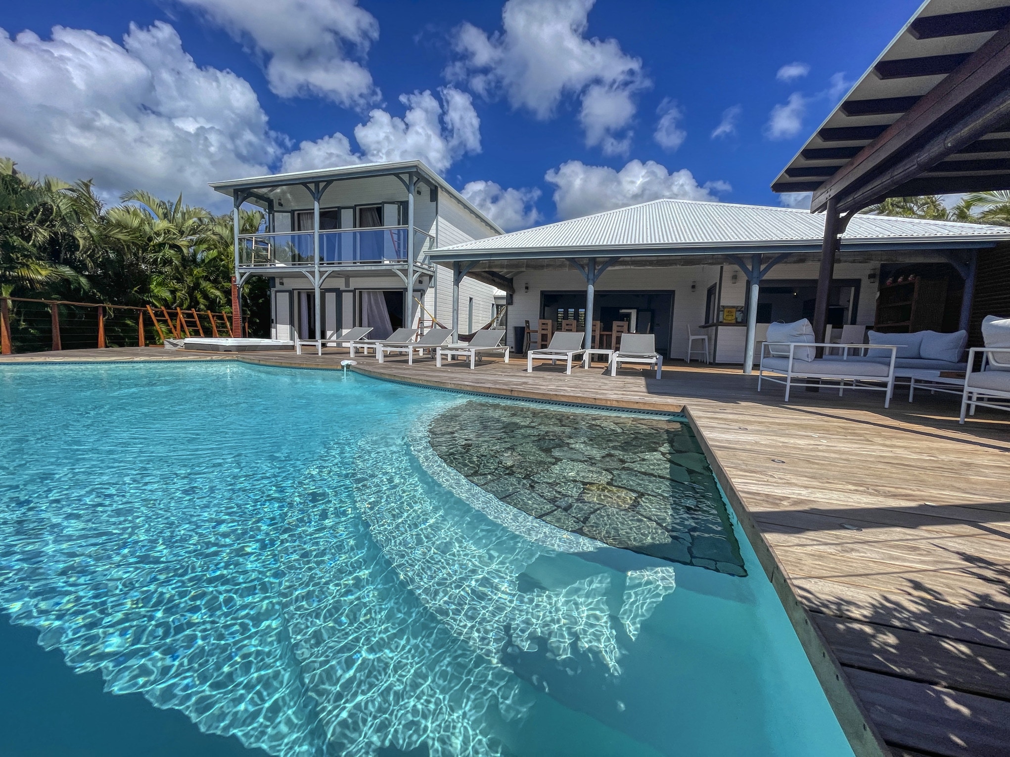 Property Image 2 - Gorgeous Grand Villa with Jacuzzi in Sainte Anne
