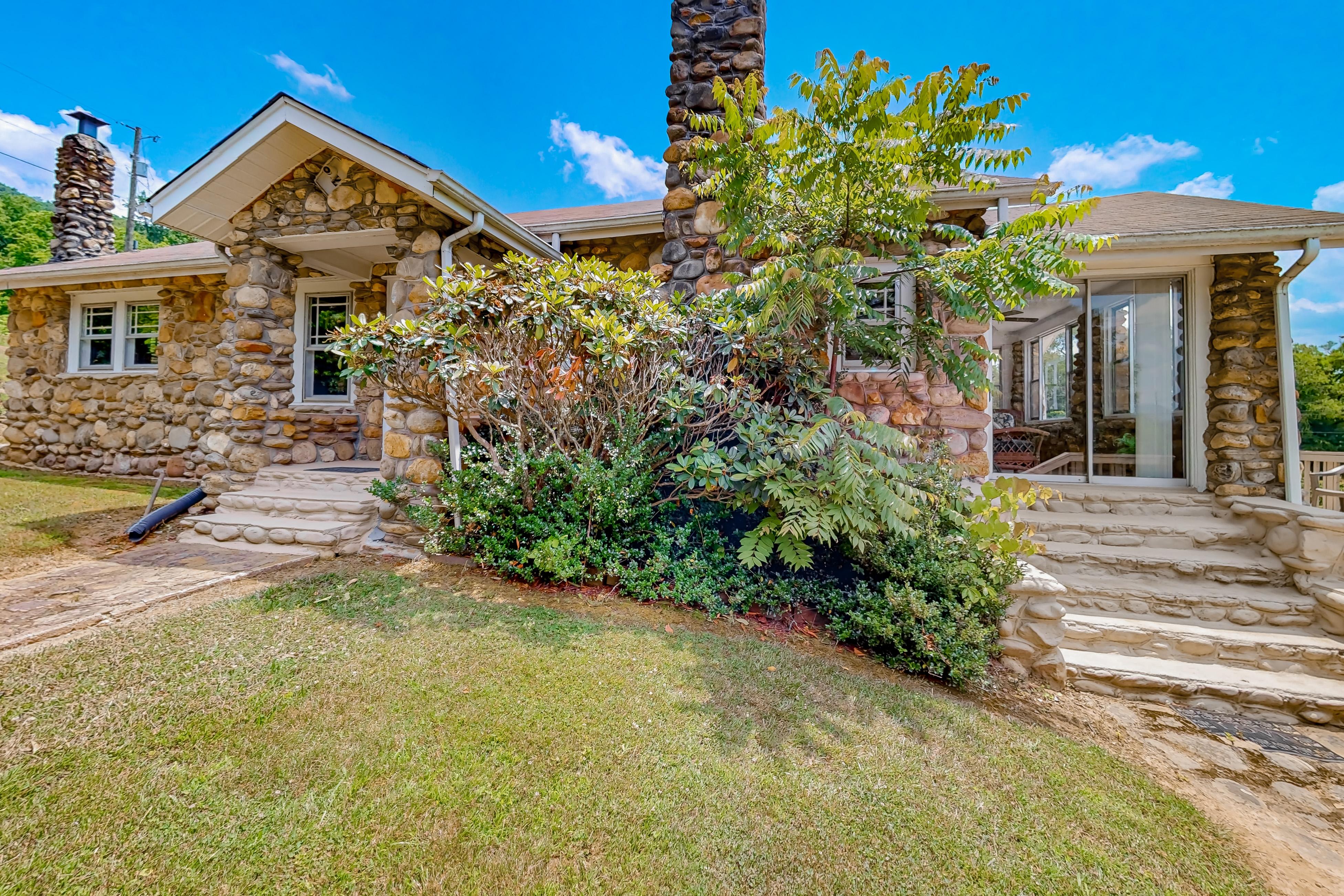 Property Image 1 - Higher Ground &amp; Idyllic Cornerstone