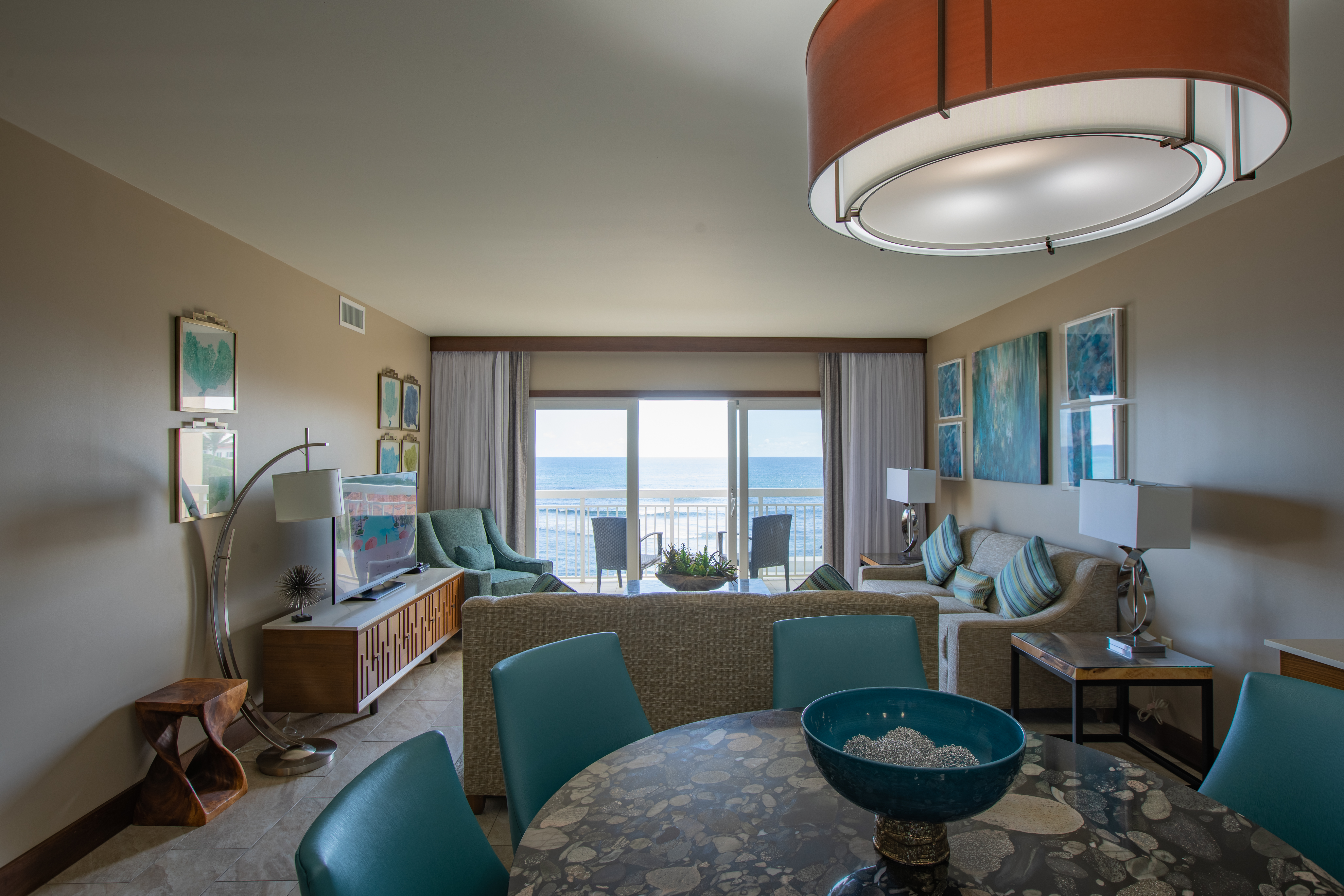 Property Image 2 - Three Bedroom Condo With Beautiful Direct Oceanfront Views