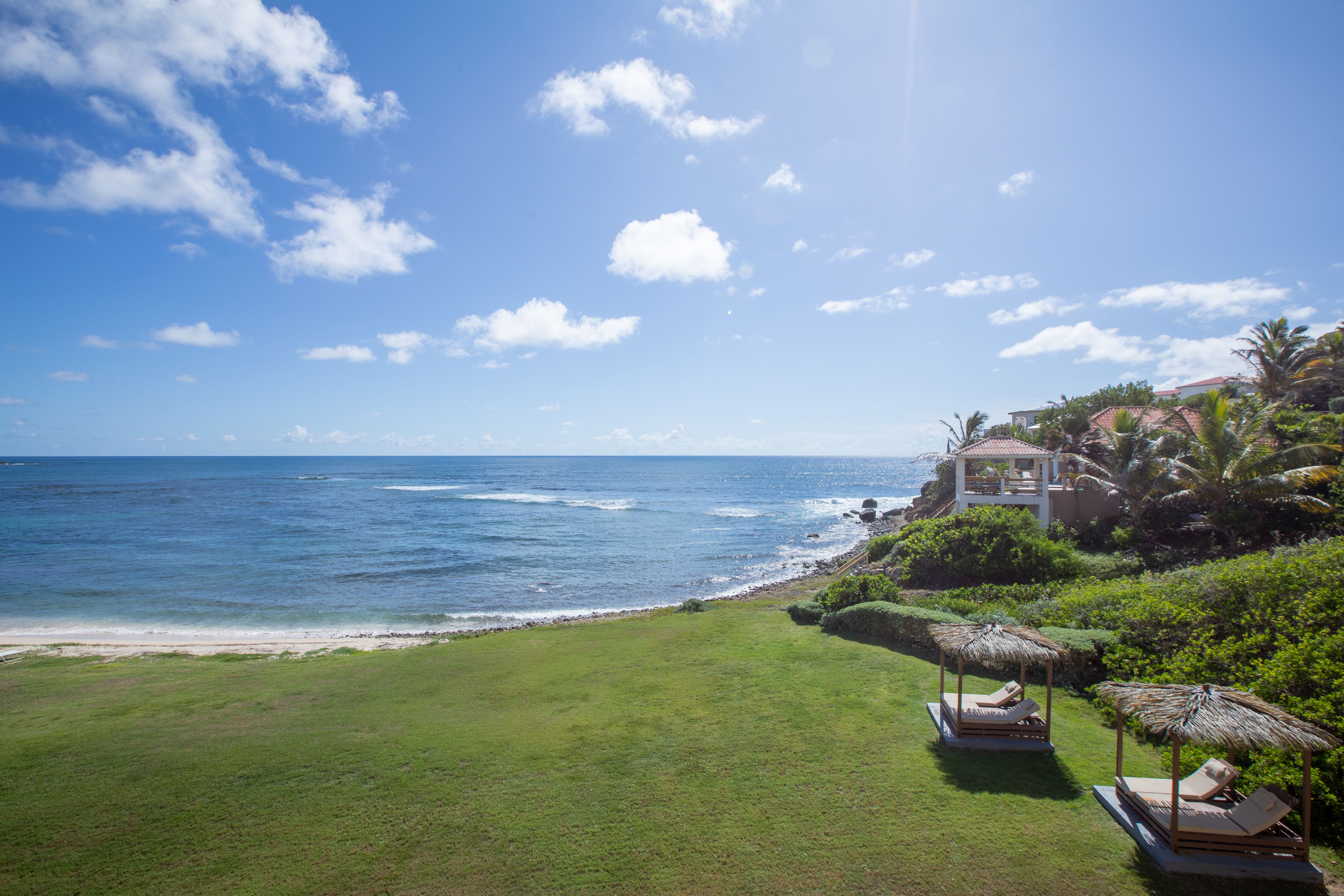 Property Image 1 - Three Bedroom Condo With Beautiful Direct Oceanfront Views