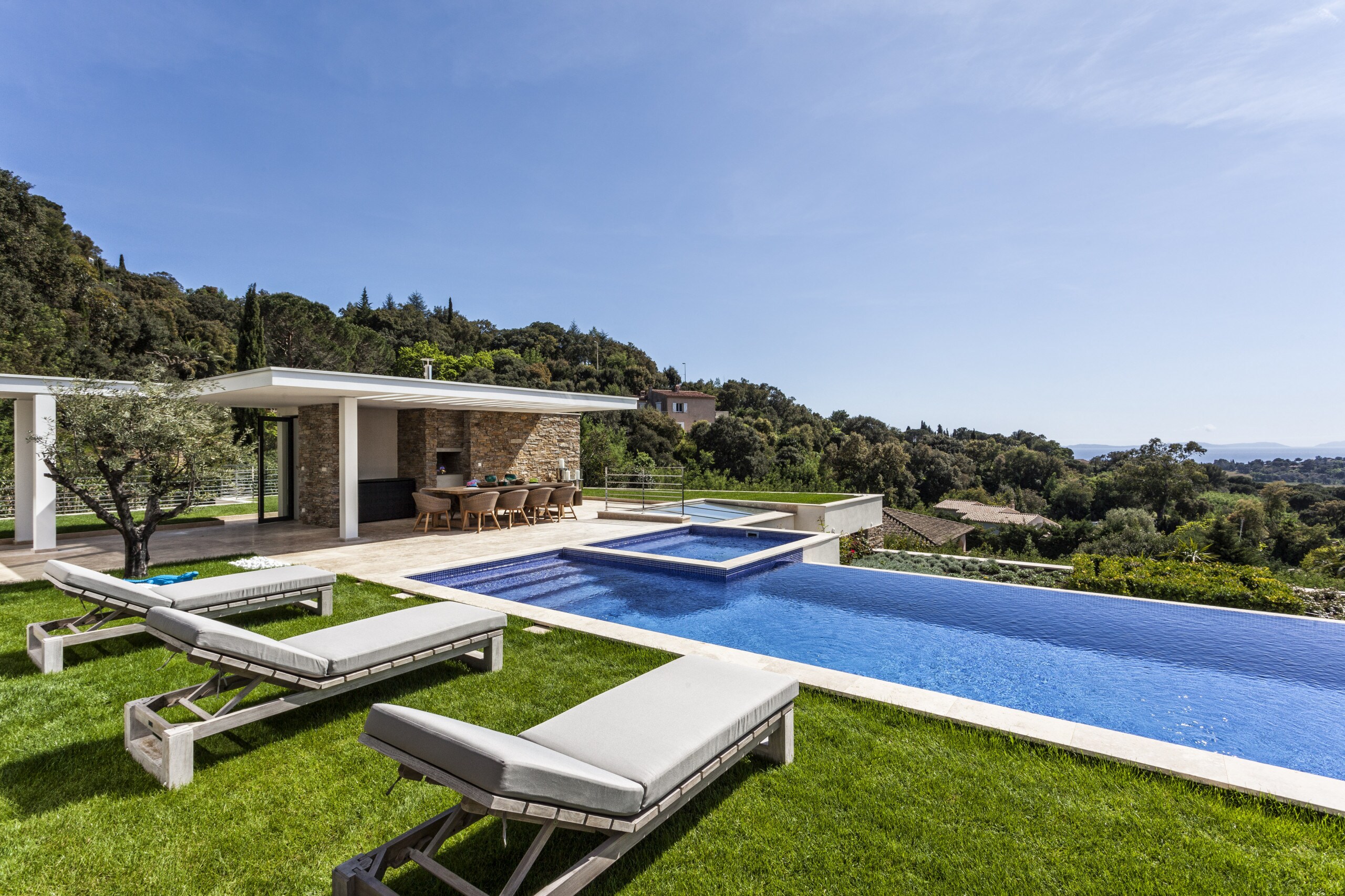 Property Image 2 - Villa Azura
