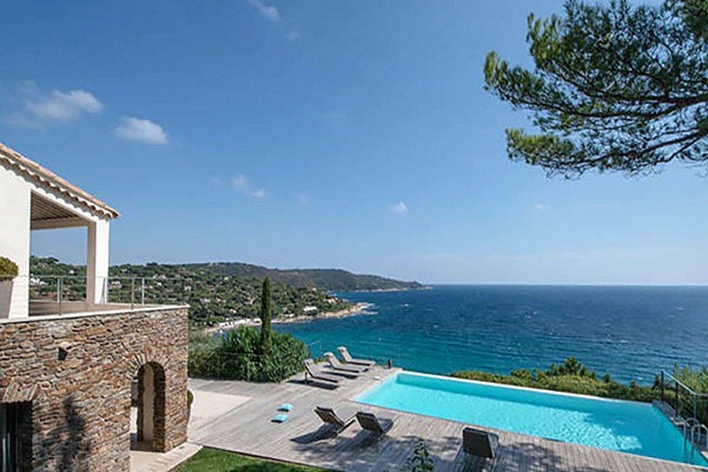Property Image 1 - Modern 5 bedroom villa with sea view, AC and pool by l’Escalet beach