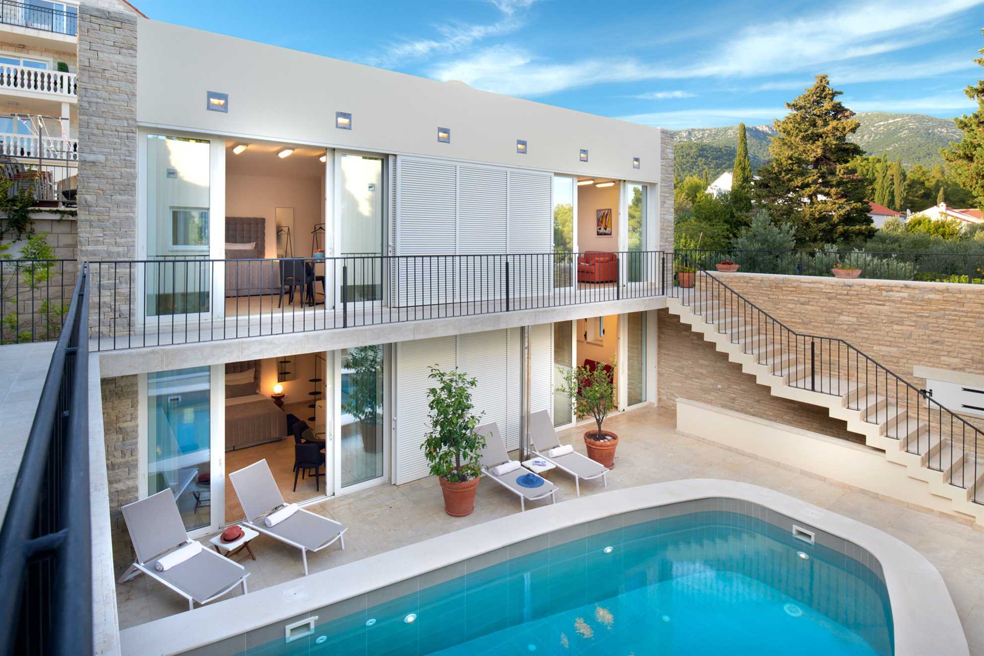 Property Image 2 - Amazing Modern Villa close to the Golden Cape Beach