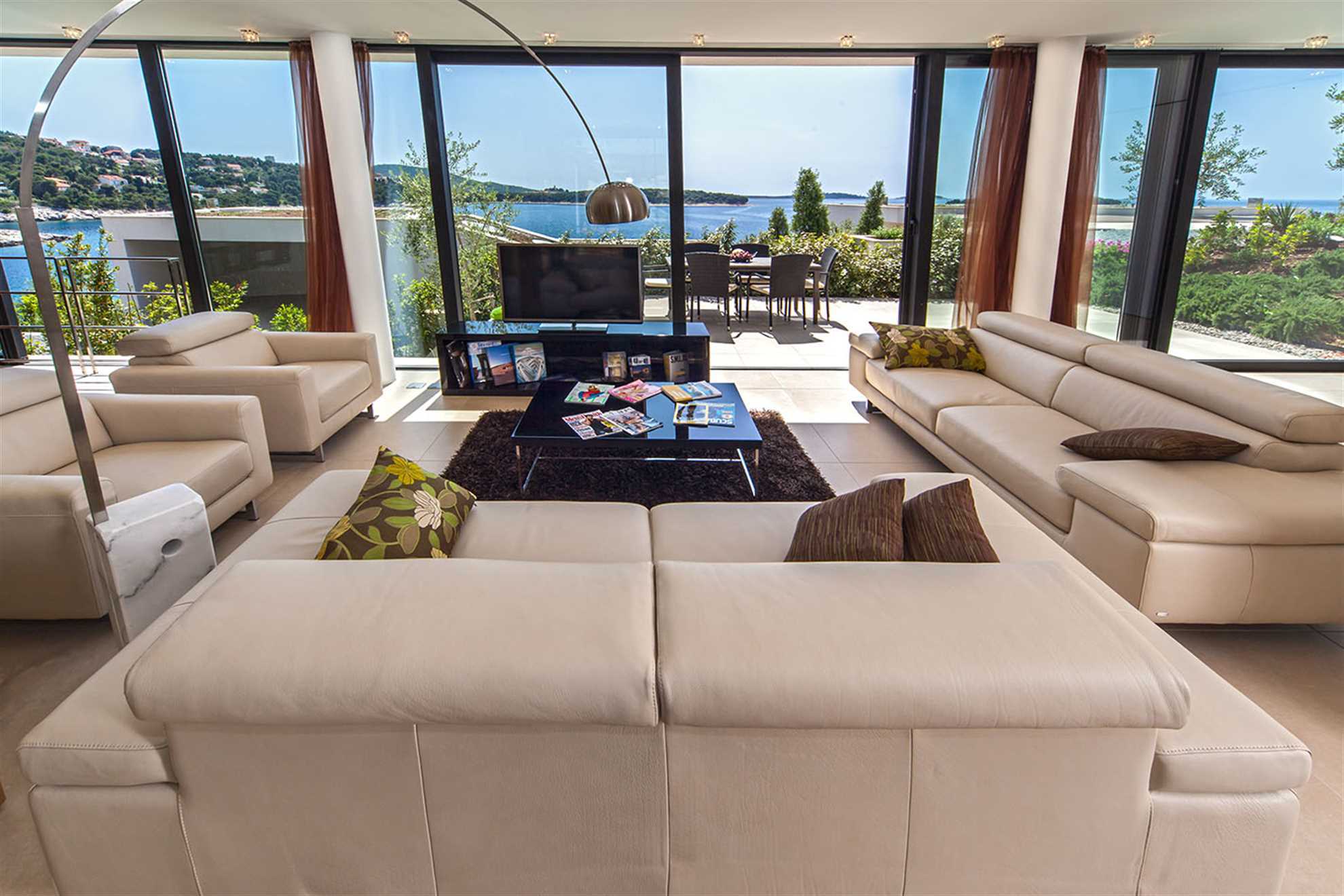 Property Image 1 - Opulent 3 Bedroom Luxury Villa with Gorgeous Sea Views in Primosten