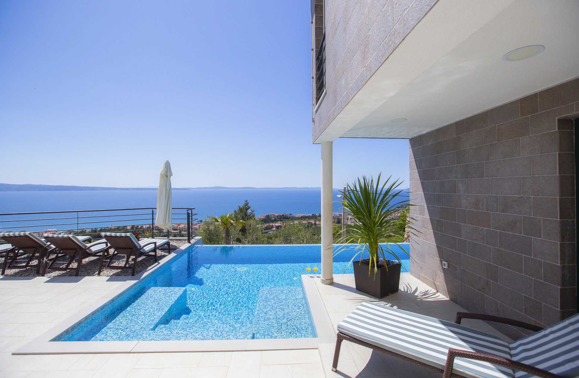 Property Image 1 - Superb Vast Villa with Sunrise View from the Terrace
