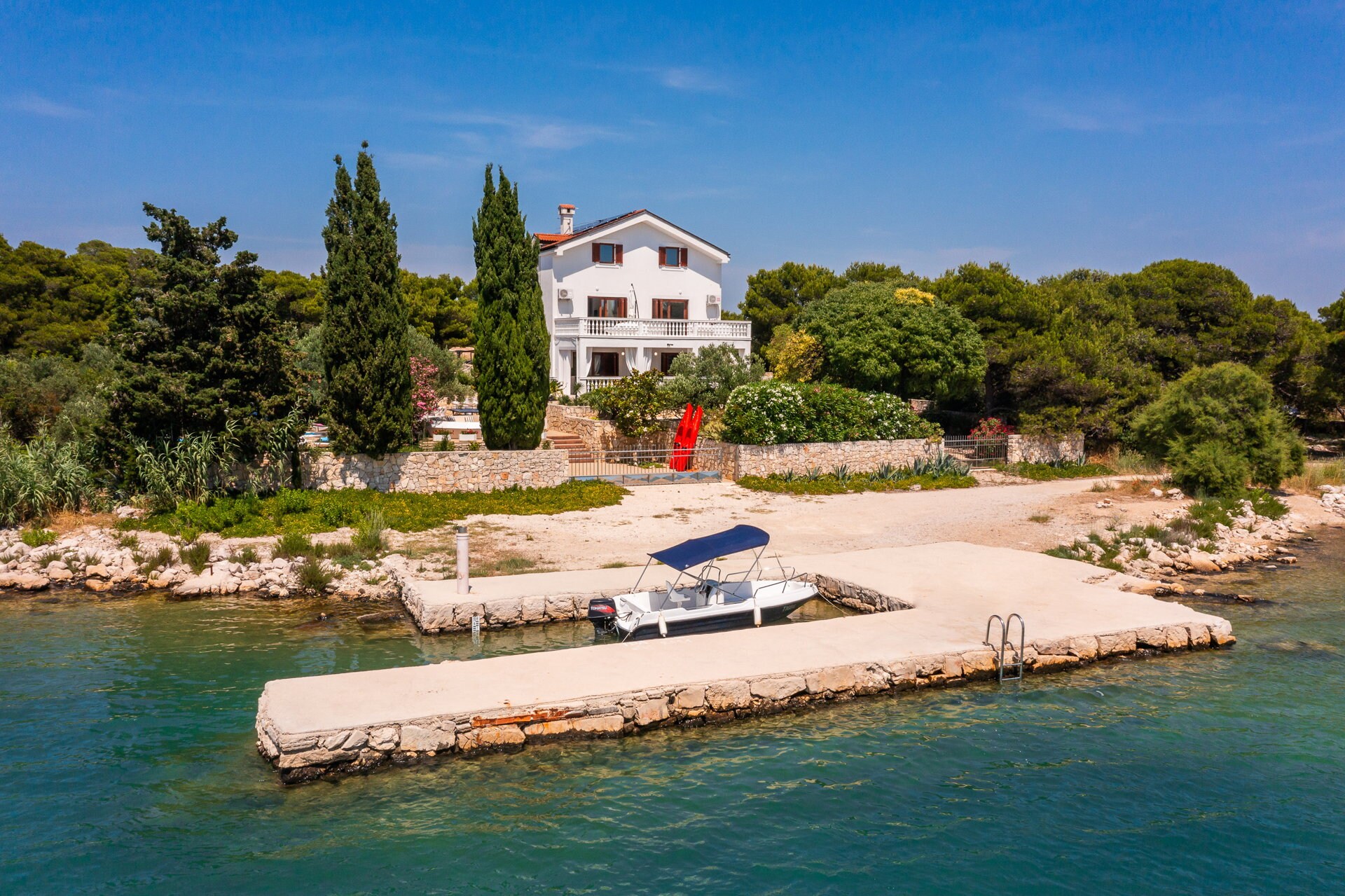 Property Image 2 - Peaceful Luxury Villa with Sweeping Sea Vistas on Murter
