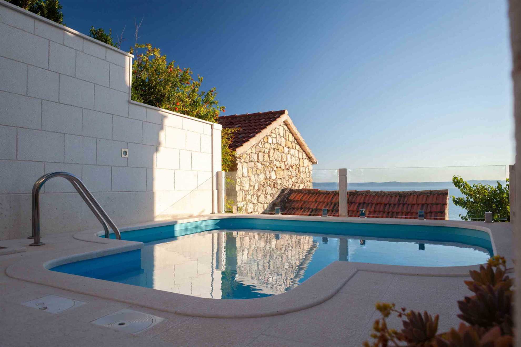 Property Image 2 - Traditional Multi-Level Villa with a Lovely Pool