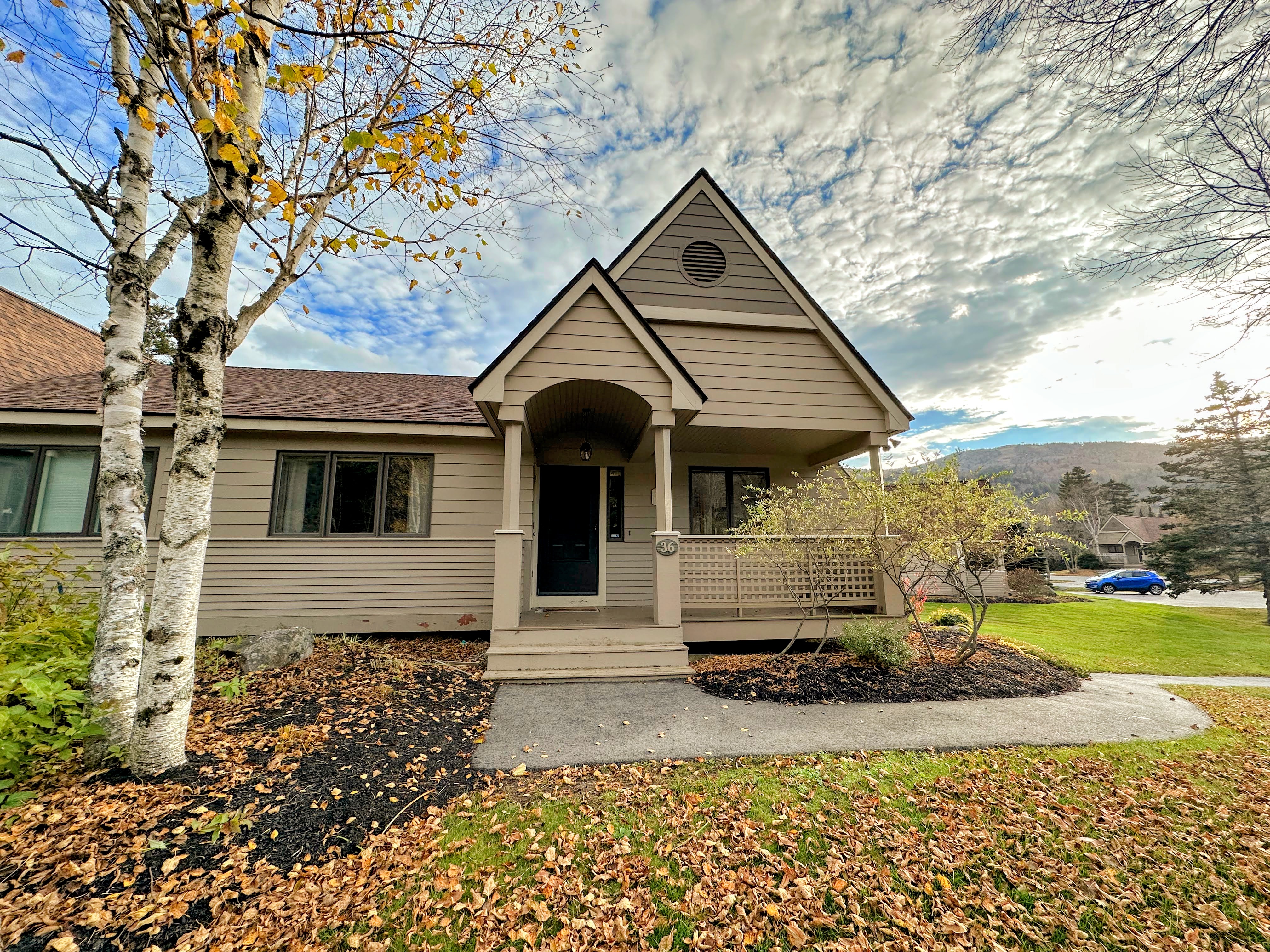 This sunny Fairway Village home is located steps away from the Mt. Washington Hotel golf course and minutes to Bretton Woods Ski Area!