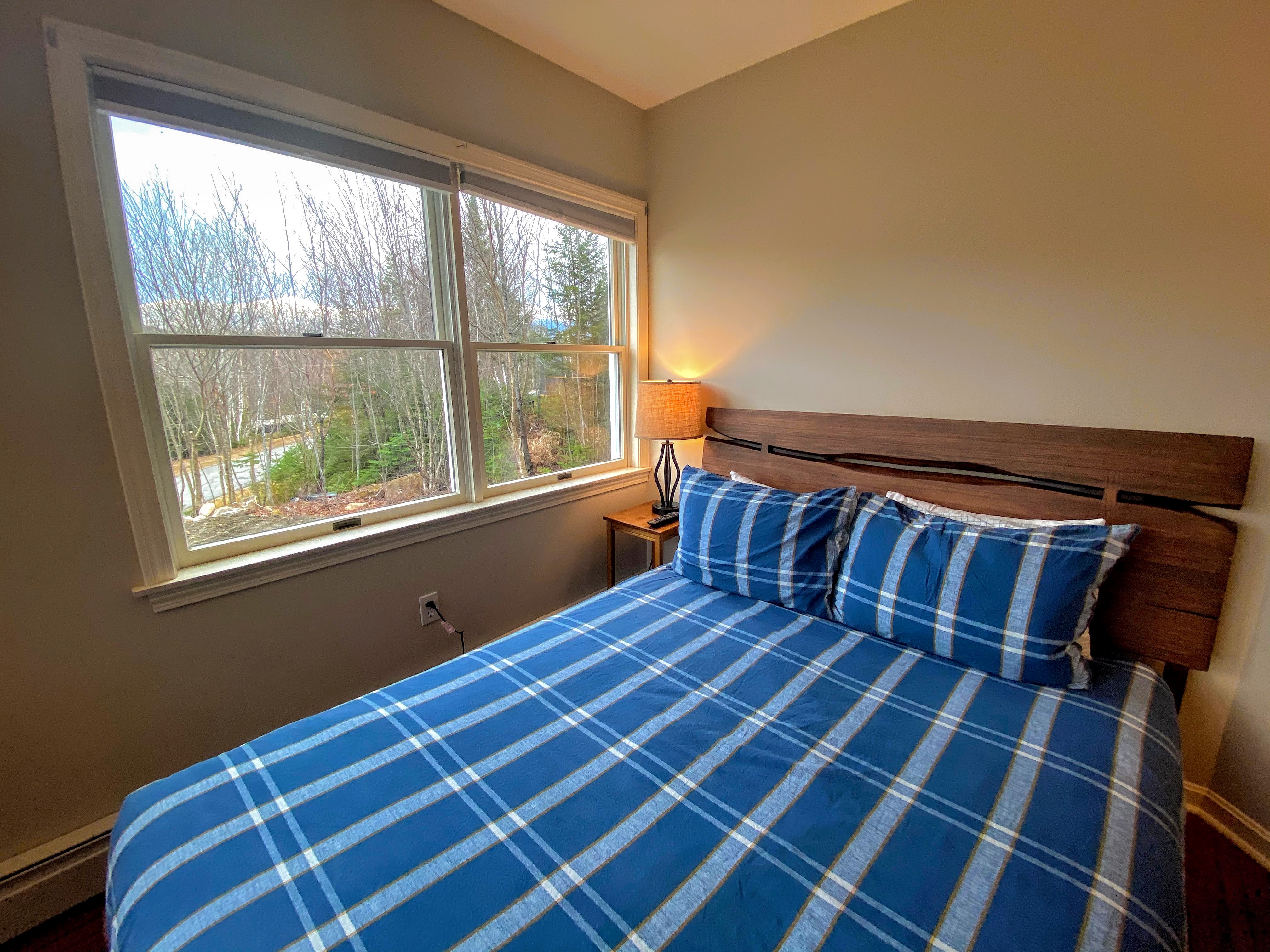 RE79 Sunny Bretton Woods private home next to the slopes of Bretton Woods Hot Tub, Wifi