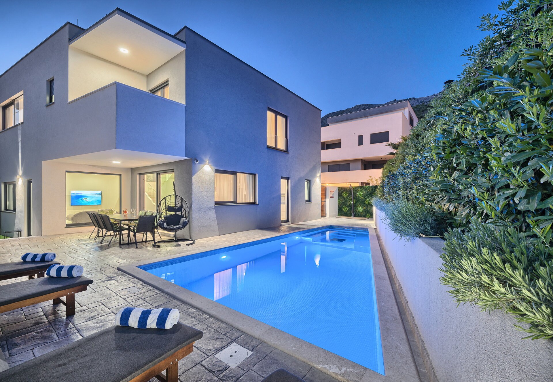Property Image 1 - Gorgeous Holiday Villa with Pool and Private Garage