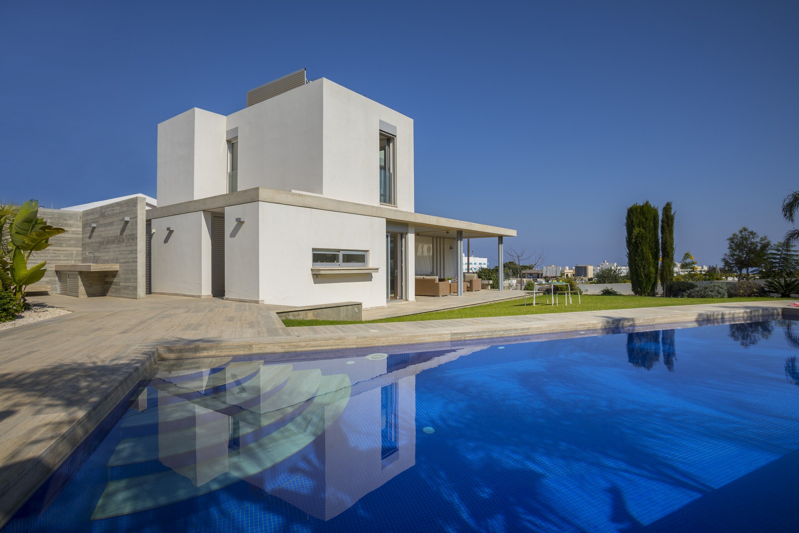 Property Image 1 - Classy Hill House with Sea View near Beaches and Shops