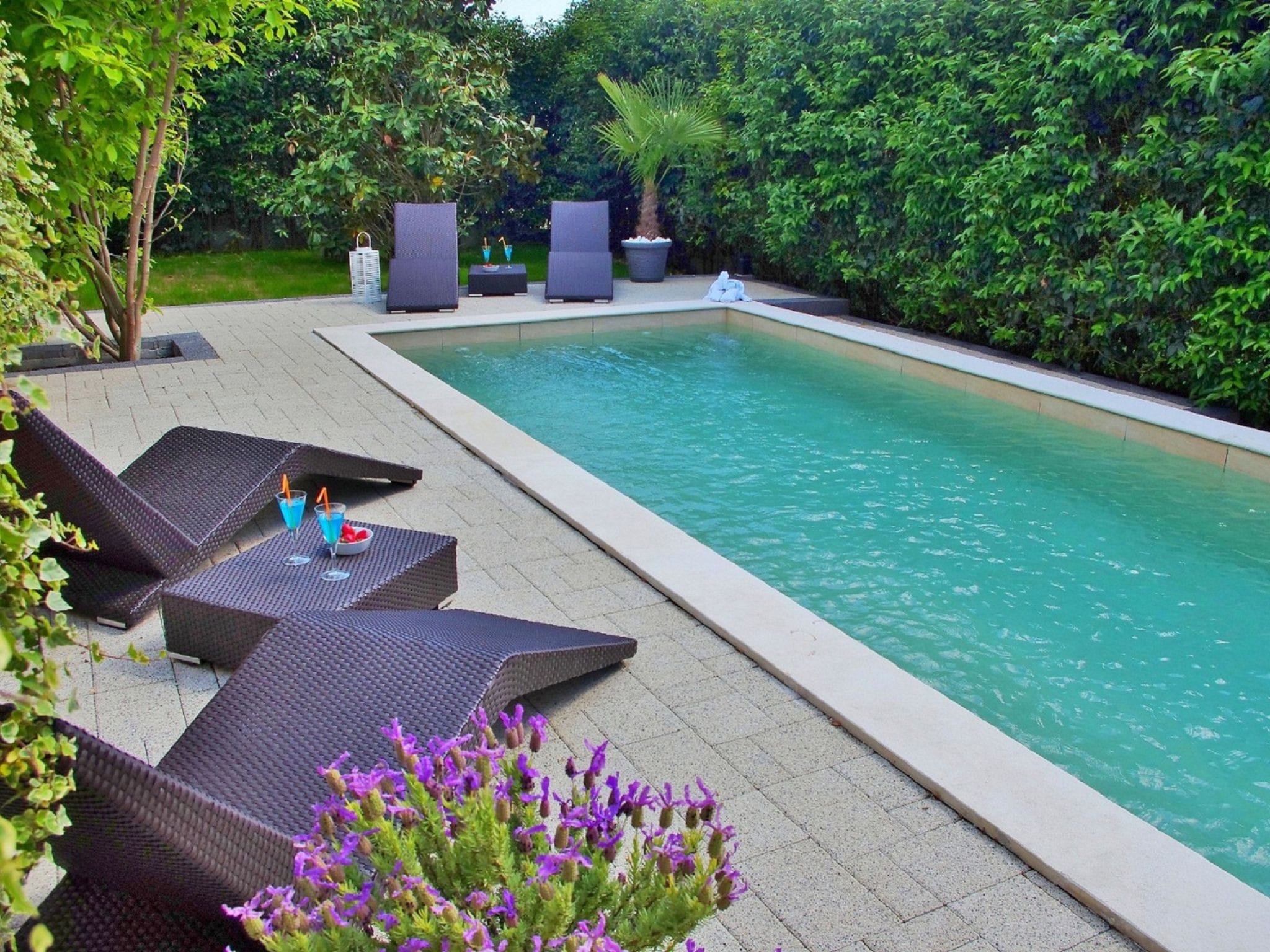 Property Image 2 - Elegantly Designed Villa with Sparkling Private Pool