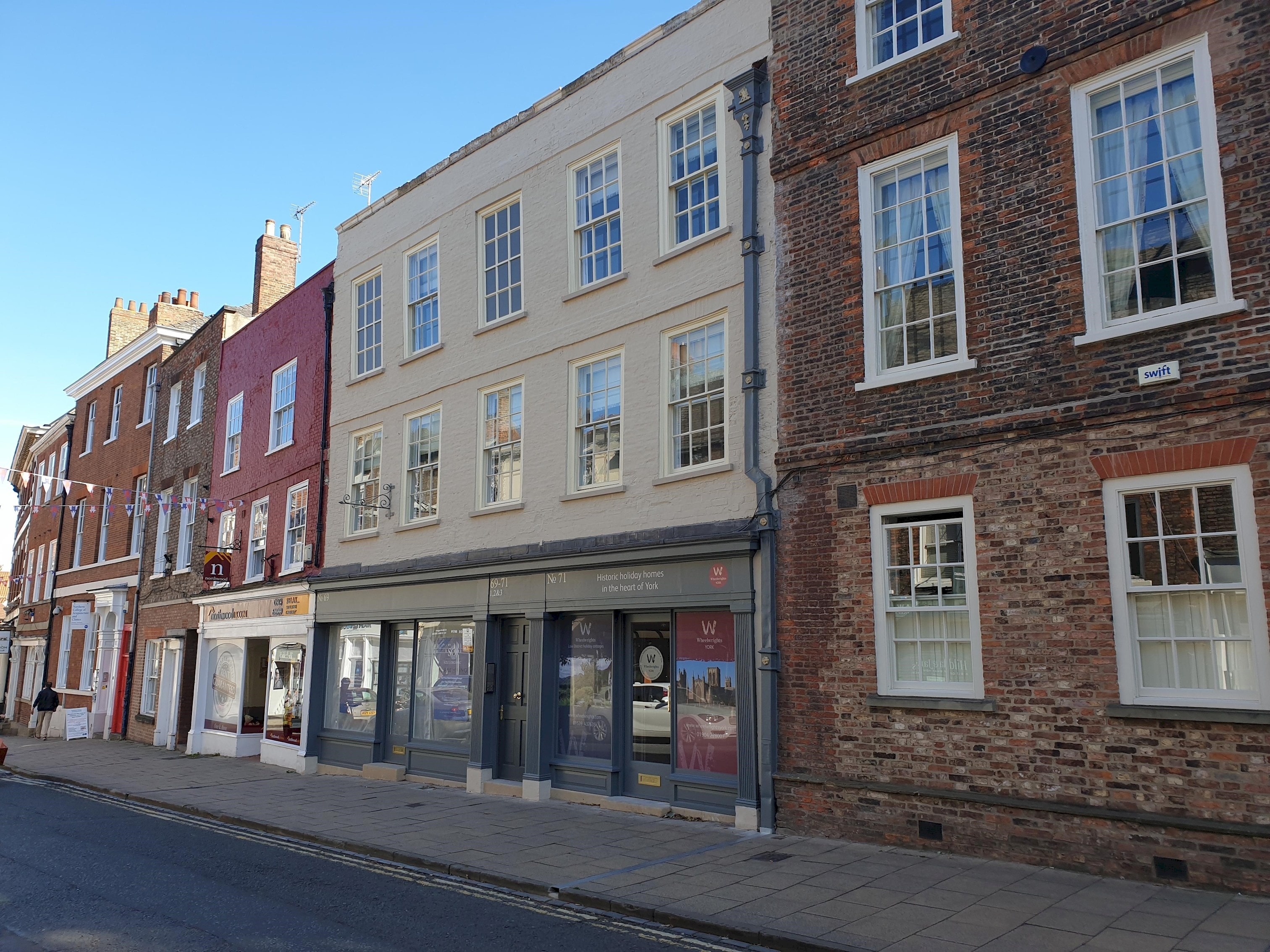 Property Image 1 - Apt 3, 71 Micklegate, YORK