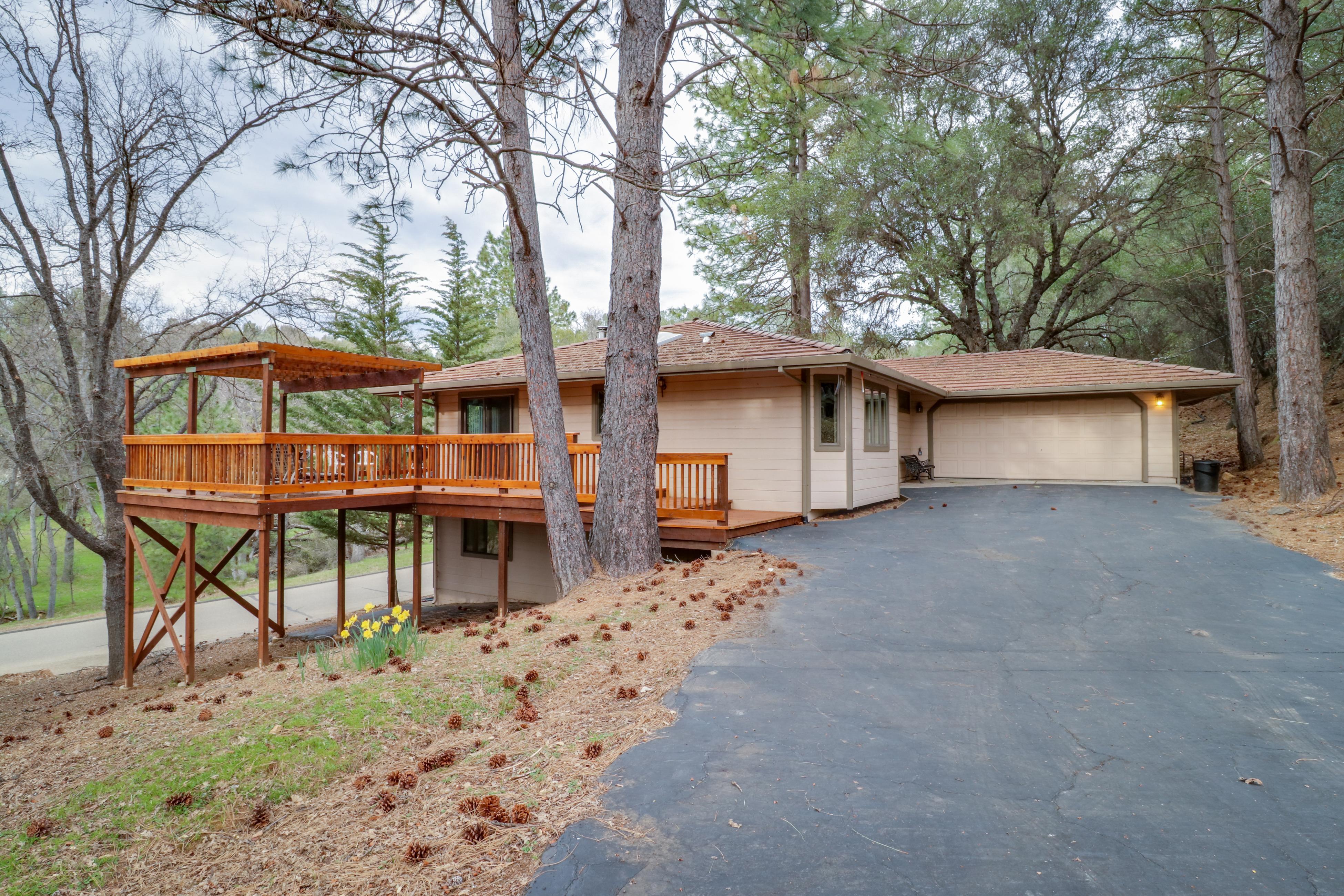 Property Image 1 - Lake Lodge Beach