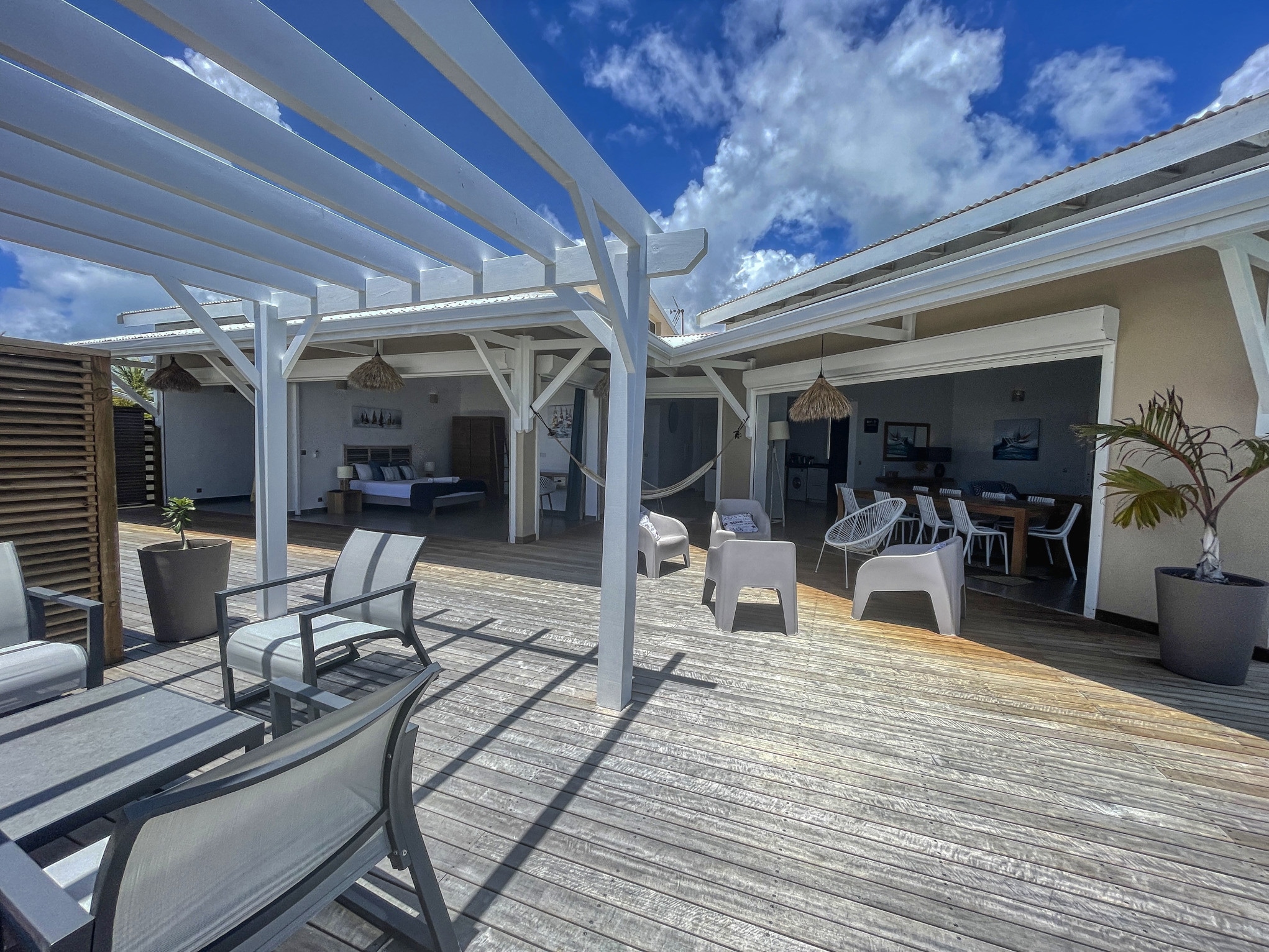 Comfortable Trendy Villa with Amazing Sea View