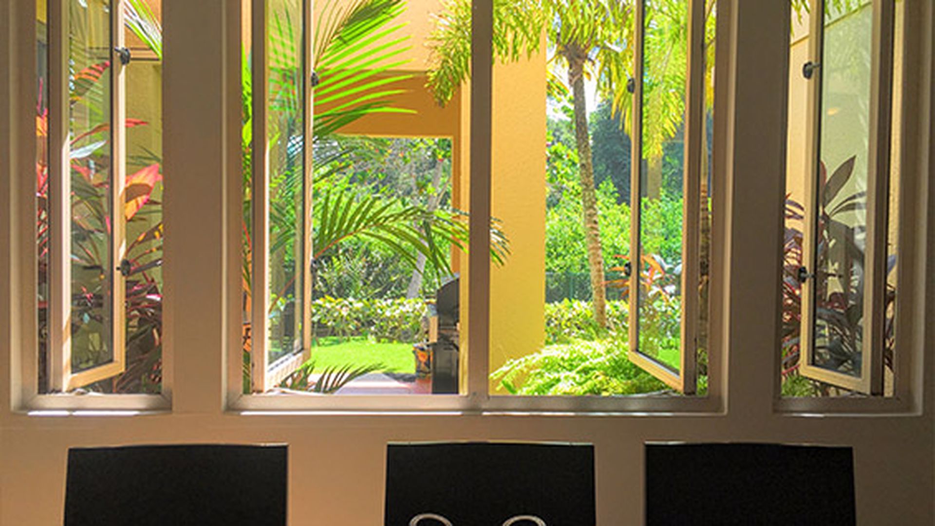 Property Image 2 - Villa With Extraordinary Lake Views In Puerto Rico