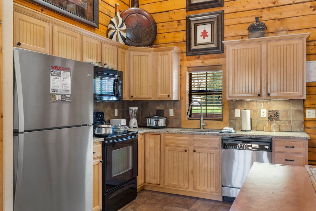 Whip up your favorite meals in the fully equipped kitchen