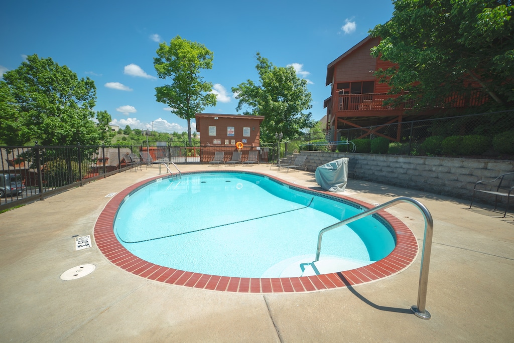 Seasonal Outdoor Pool Access