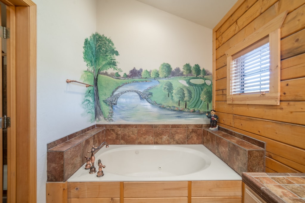 Relaxing Whirlpool Tub