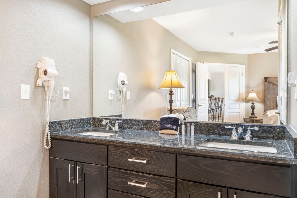 Master Bath Vanity