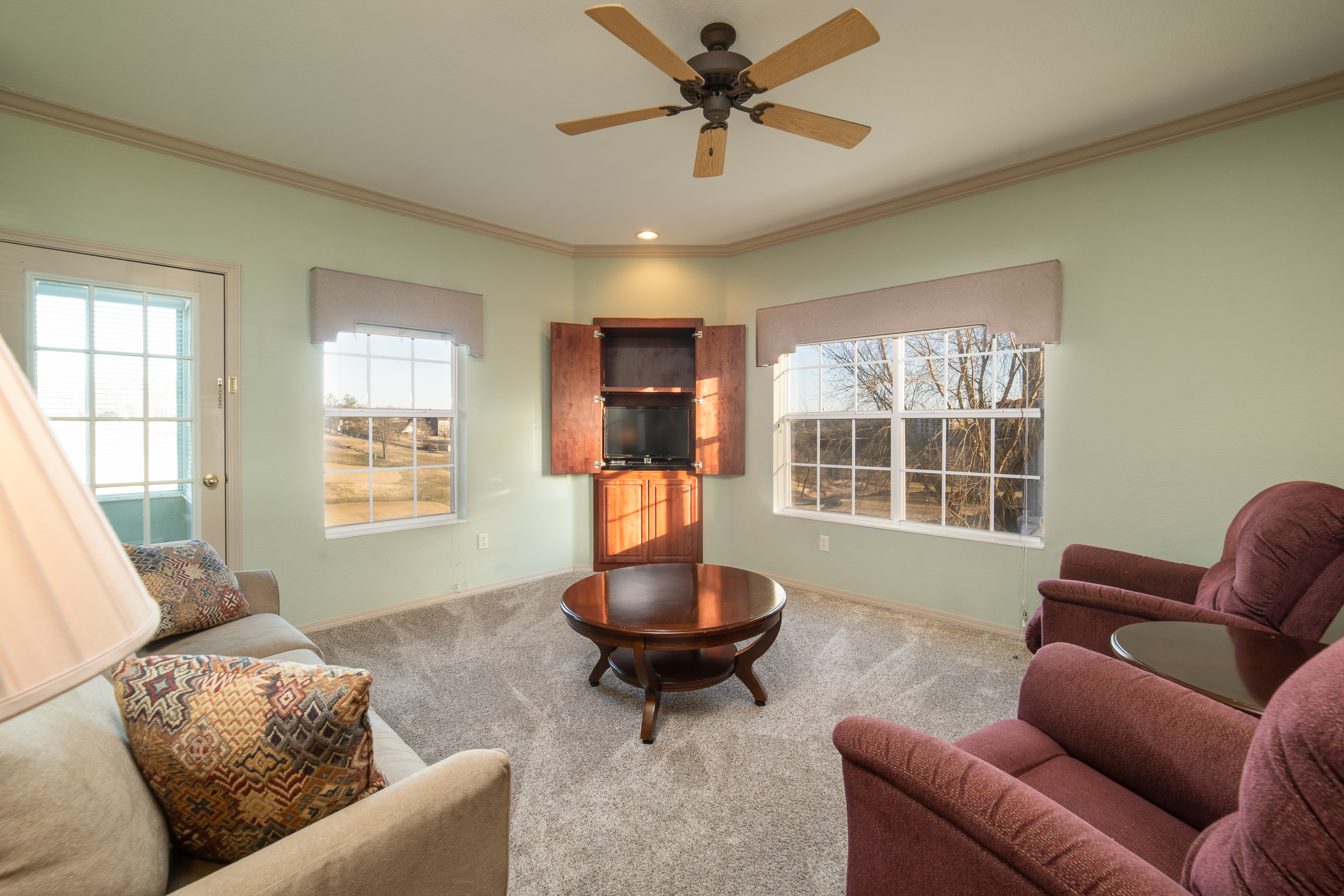 Living Room with Cable TV/DVD, Sunroom Access, Course View