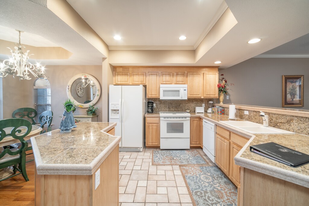 Full Kitchen with Major Appliances