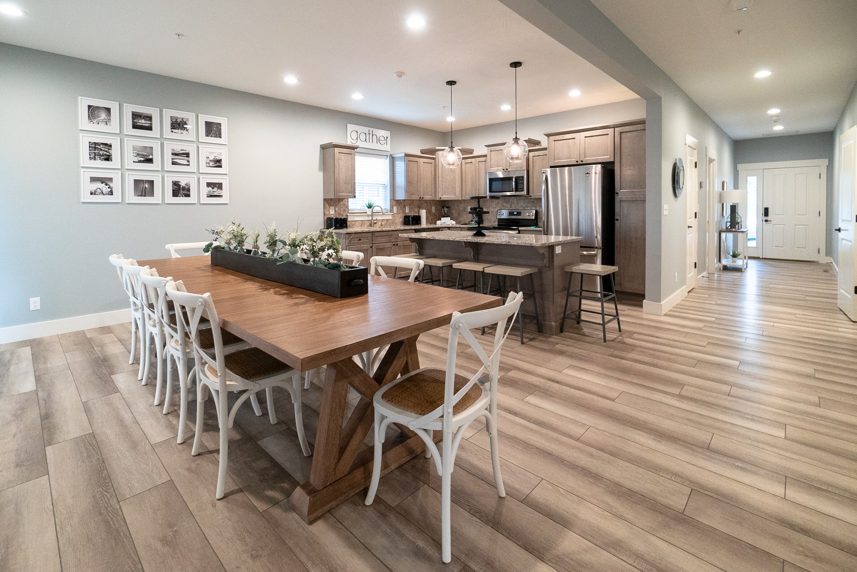 Full Kitchen and Dining Room on Main Level